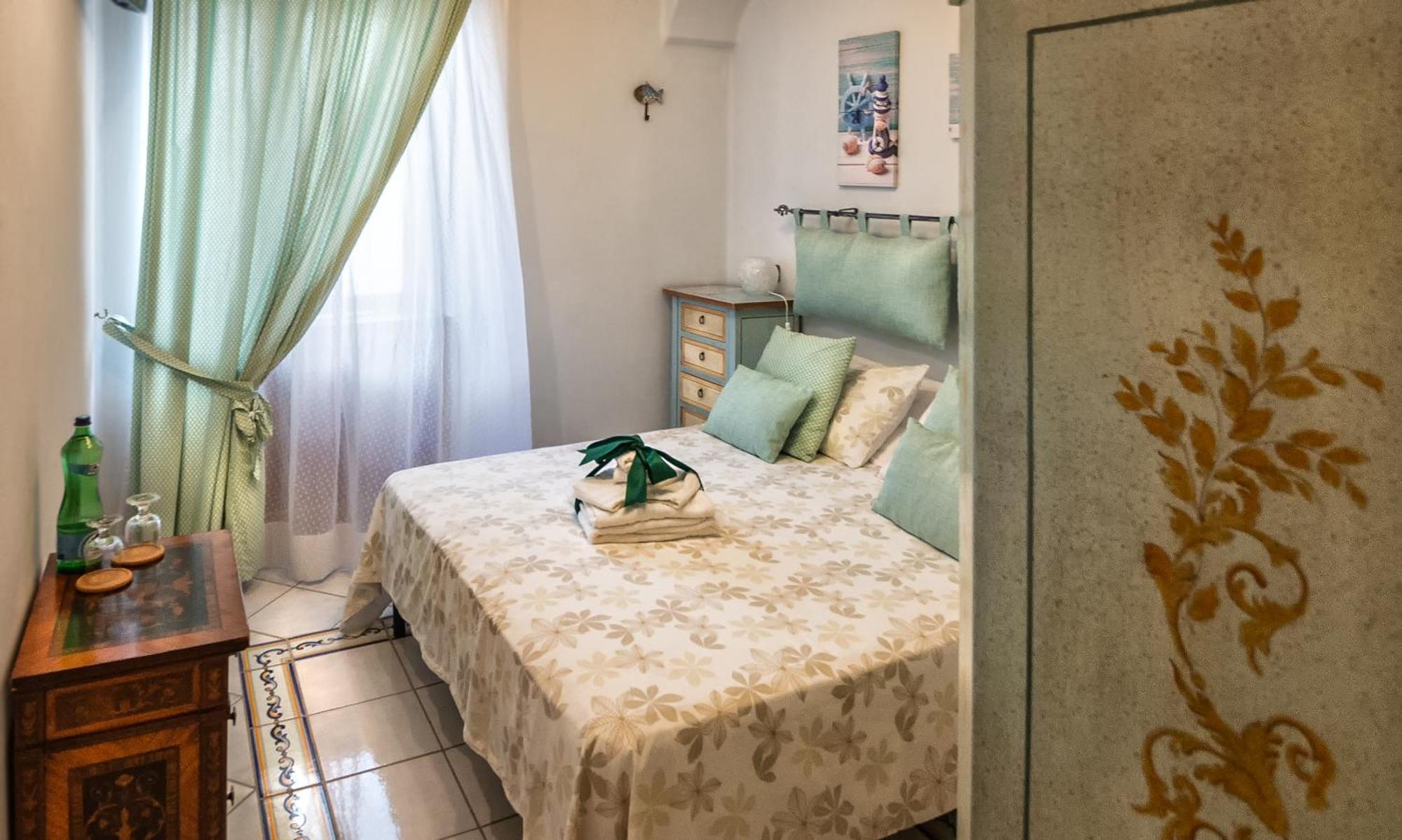 Bed and Breakfast La Finestra Sul Mare Isquia Exterior foto